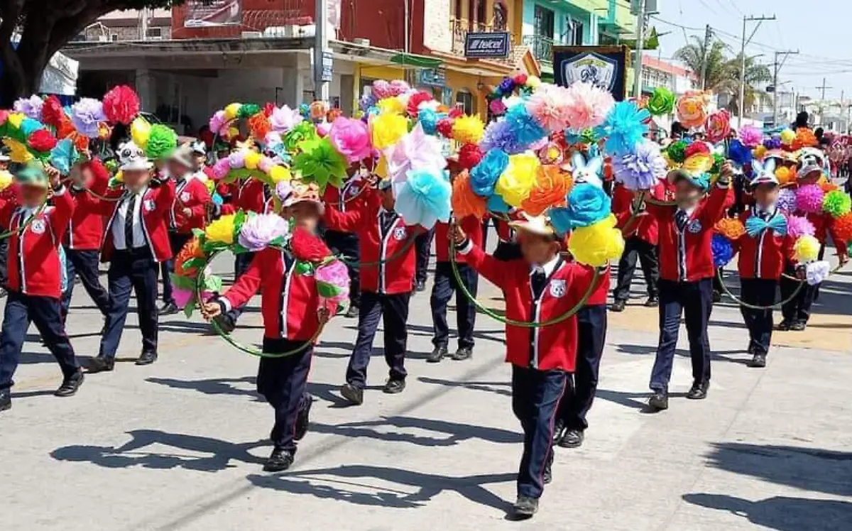 DESFILE TOCHTEPEC 01 Ayto